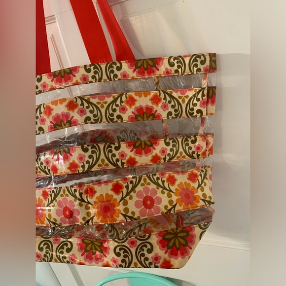 Vera Bradley Folkloric Beach Tote Bag + Matching Toiletry Bags & Key Wallet - Picture 8 of 15